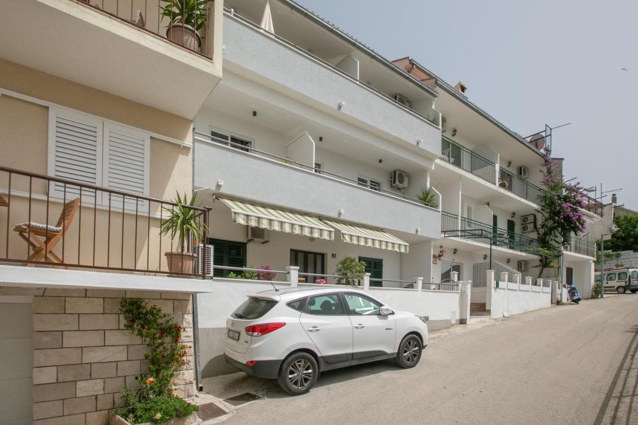Sea View Ela Apartments Подгора Экстерьер фото