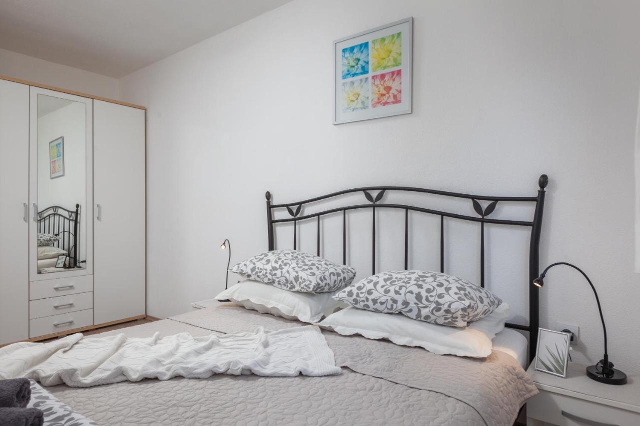 Sea View Ela Apartments Подгора Экстерьер фото