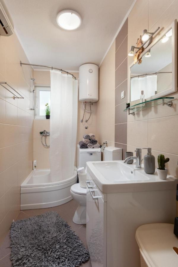 Sea View Ela Apartments Подгора Экстерьер фото