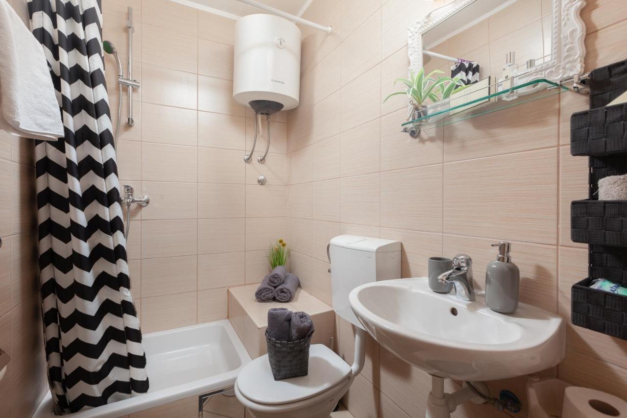 Sea View Ela Apartments Подгора Экстерьер фото