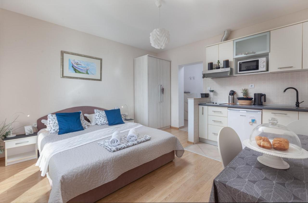 Sea View Ela Apartments Подгора Экстерьер фото