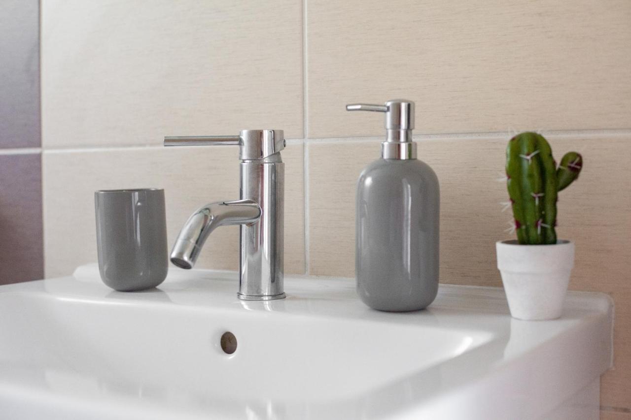Sea View Ela Apartments Подгора Экстерьер фото